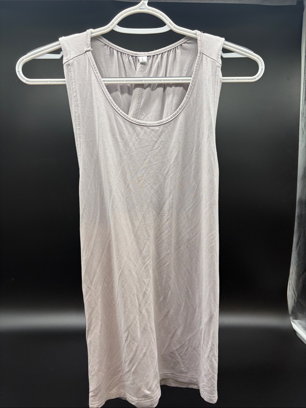 Women's Light Gray Scoop Neck Tank Top - Casual Layering